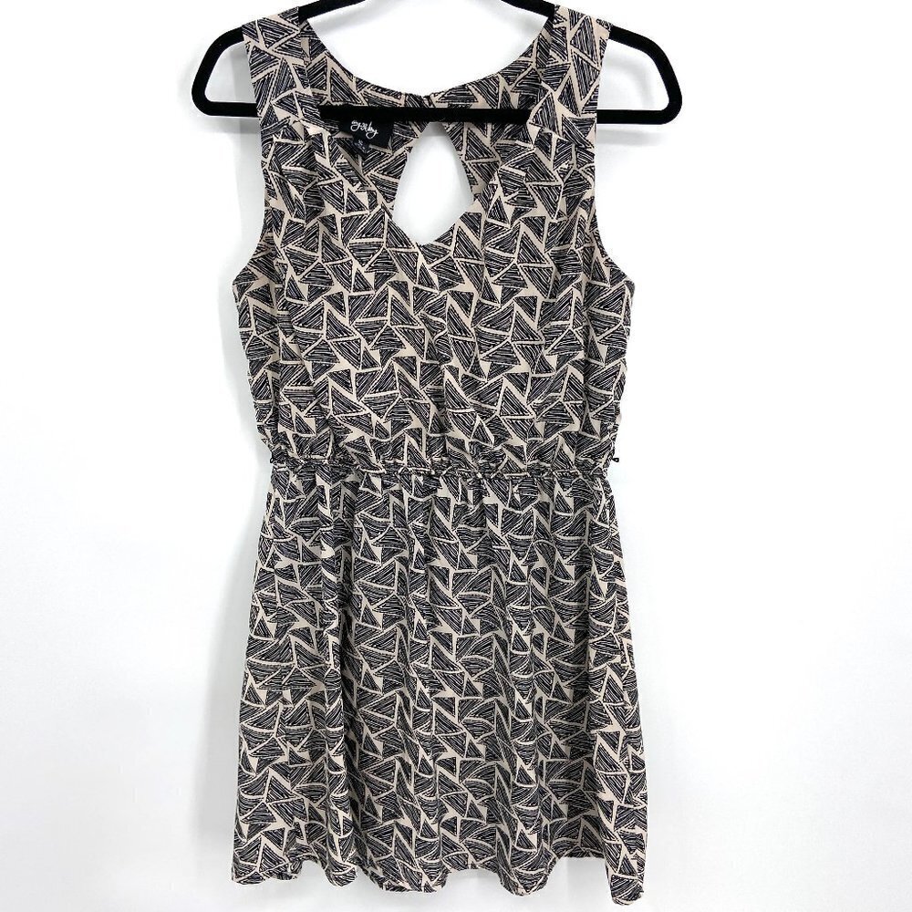 BY & BY Black Cream Geometric Print Sleeveless Elastic Waist Lightweight Dress
